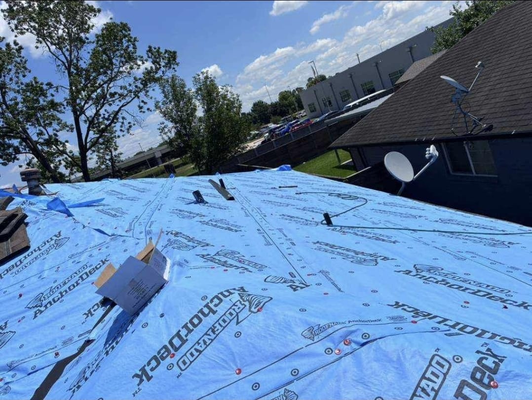 Synthetic roofing underlayment installed over new decking in Houston, TX